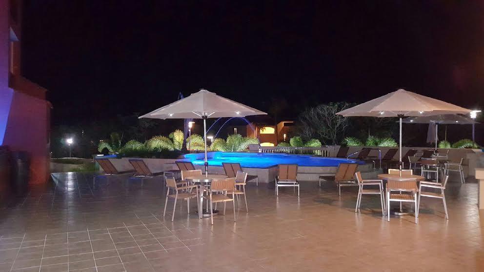 The Plaza Suites Humacao Buitenkant foto