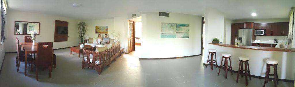 The Plaza Suites Humacao Buitenkant foto