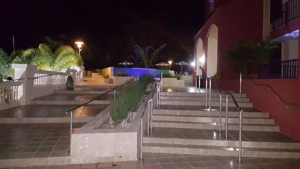 The Plaza Suites Humacao Buitenkant foto
