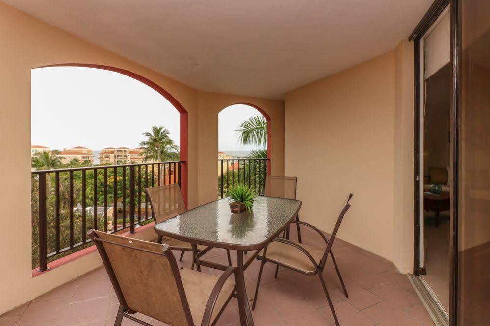 The Plaza Suites Humacao Buitenkant foto